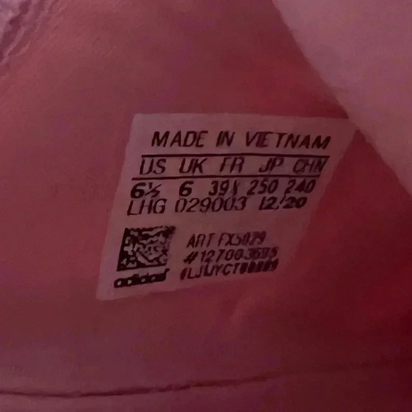 ADIDAS NMD in Pink - Picture 2 of 7